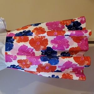 New York Clothing Co. Size XL Flowers on a white background.